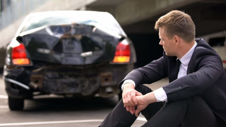 Das Auto ist hin: Wie steht es um mein Verkehrsrecht?